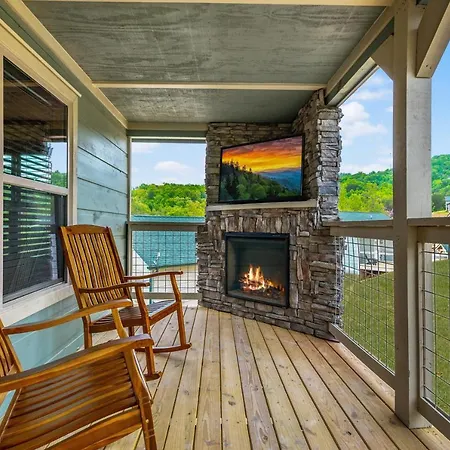 Osprey Nest Cottage Modern New Cabin
